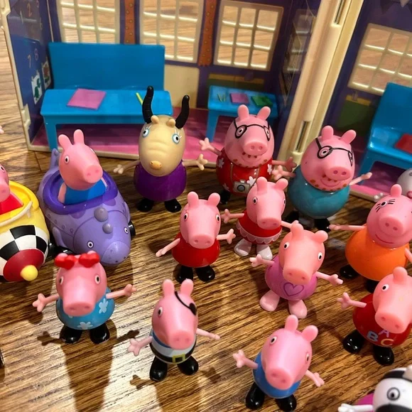 Peppa schoolhouse and figures - Picture 3 of 12